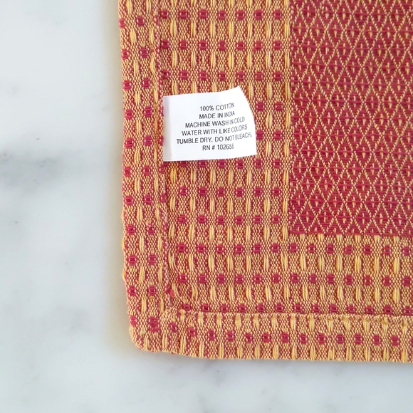 NWOT. 100% Cotton Cloth Dinner Napkins with Multicolor Design, Set of 3 pcs. - Picture 4 of 4